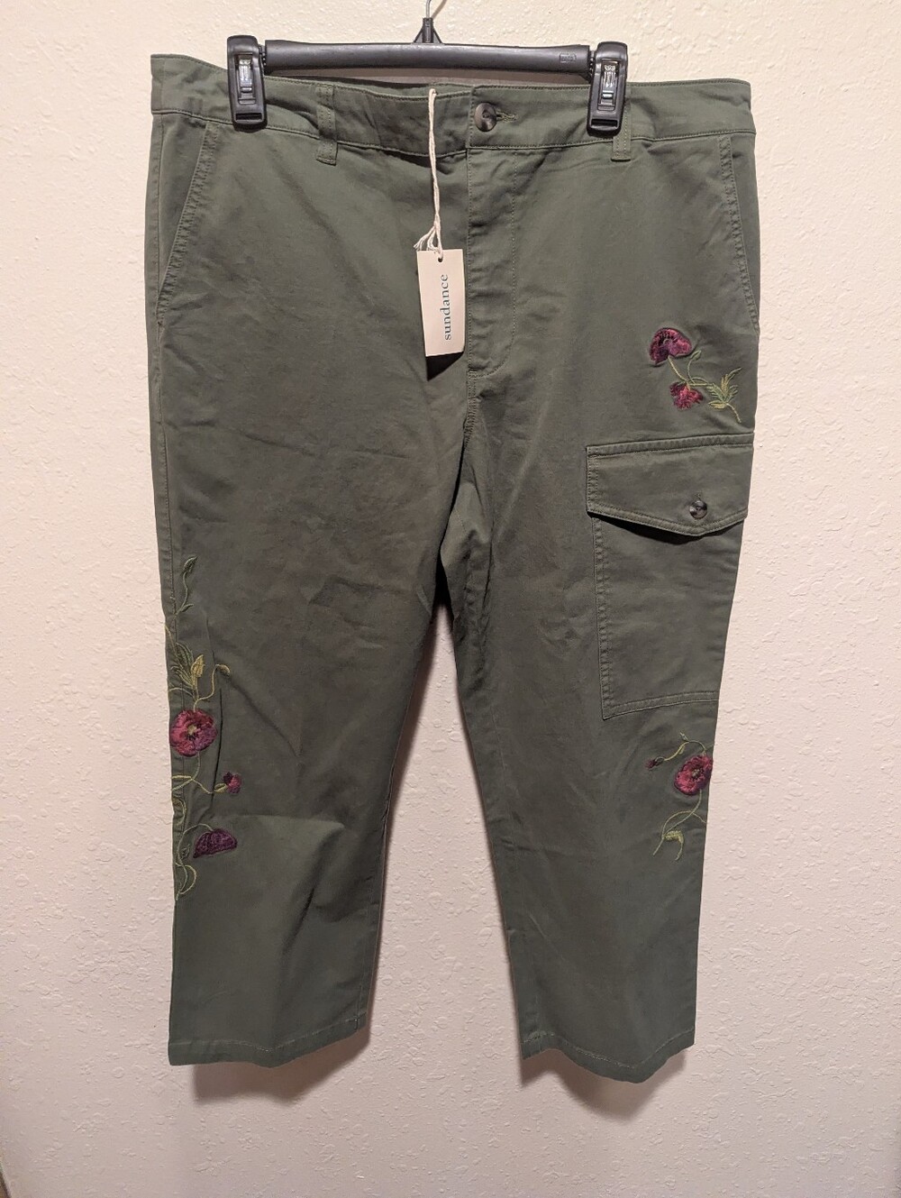 NEW Sundance Women's P14 Catalog Melissa Embroidered Floral Pants Olive Green